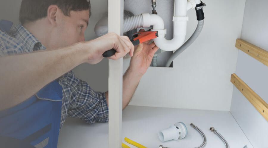 Local water heater installation in Oak Grove, MO